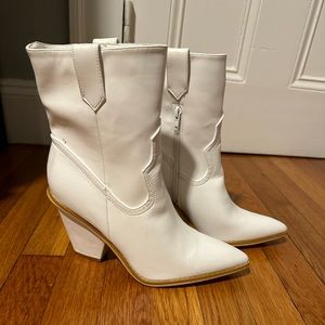 White western heeled booties